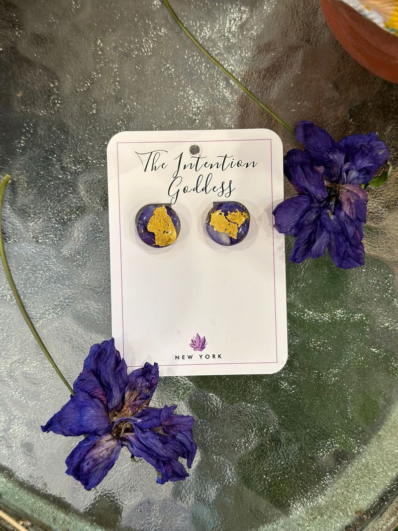 24k Gold Flakes & Blue Flowers Circle Studs